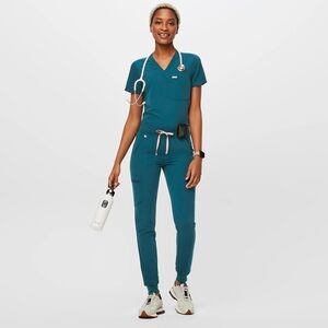 Figs Caribbean Blue Scrub Set